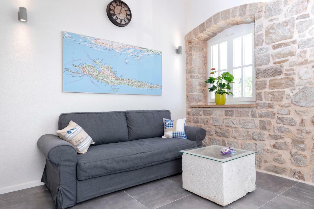 Villa Riva Jelsa  Ngoại thất bức ảnh