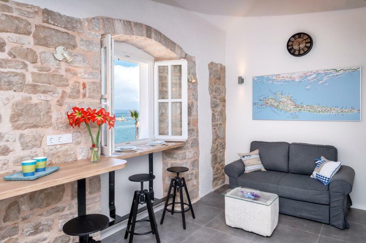 Villa Riva Jelsa  Ngoại thất bức ảnh