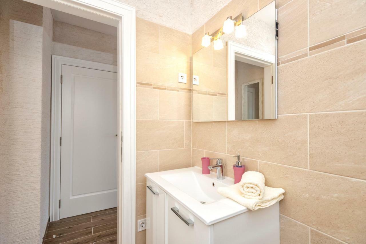 Villa Riva Jelsa  Ngoại thất bức ảnh