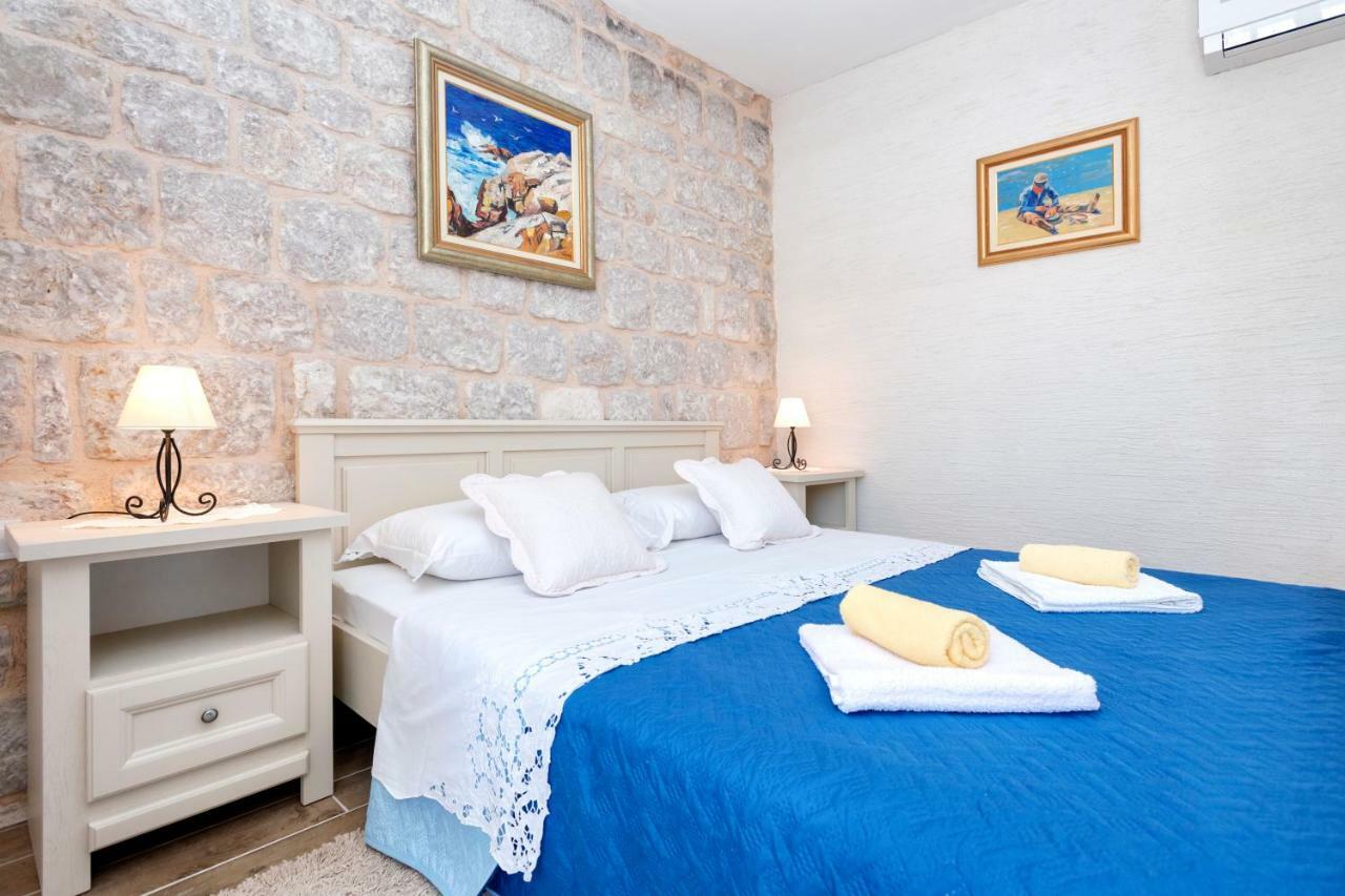 Villa Riva Jelsa  Ngoại thất bức ảnh