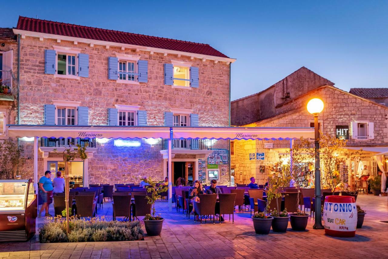 Villa Riva Jelsa  Ngoại thất bức ảnh